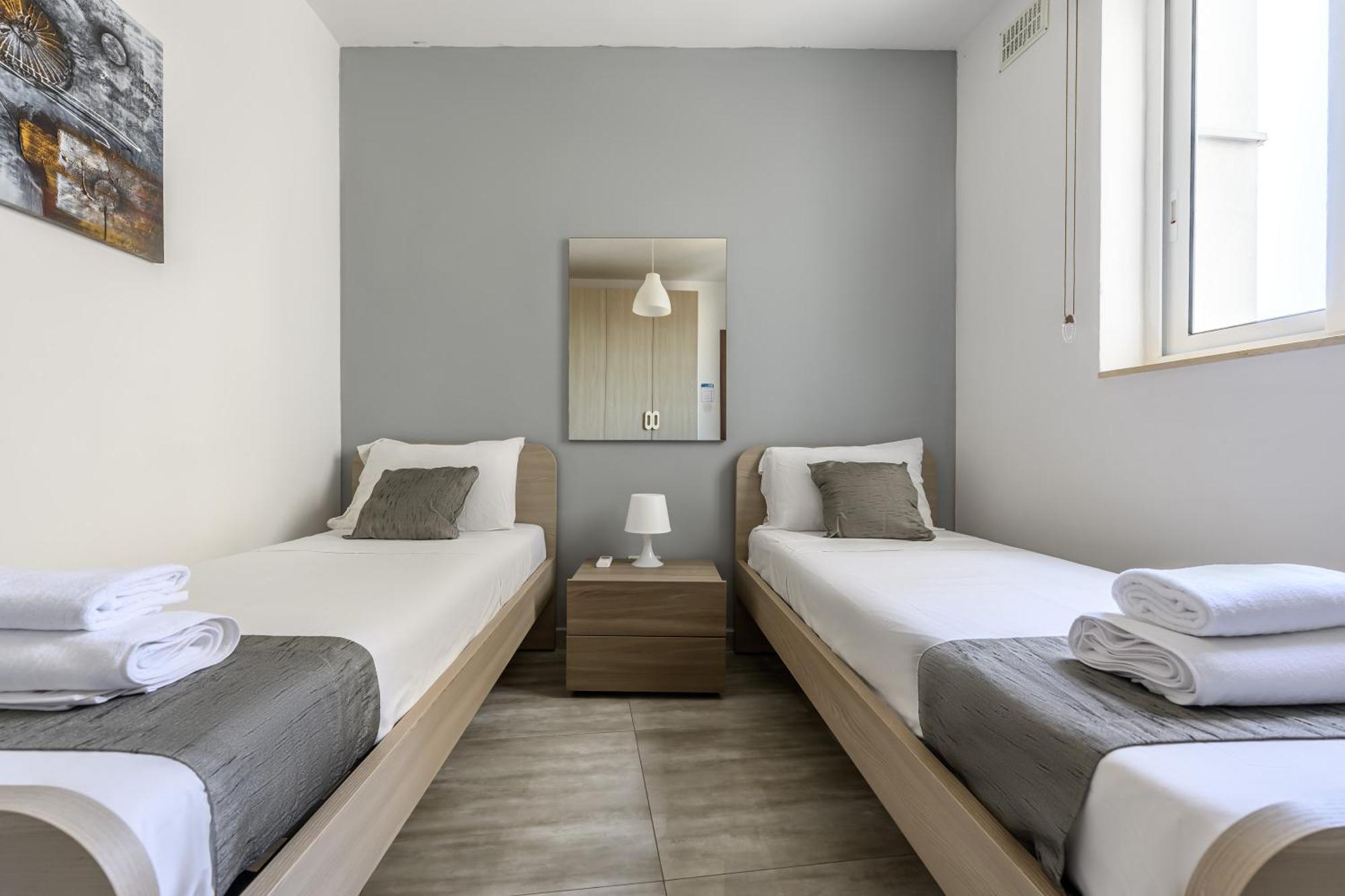 F11 Room 2, Private Room Two Single Beds Shared Bathroom In Shared Flat Msida Εξωτερικό φωτογραφία